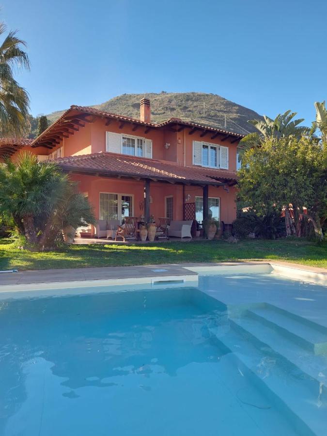 Villa Di Giorgi Apartments Чефалу Экстерьер фото