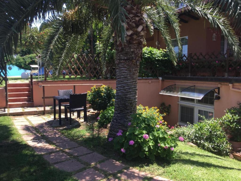 Villa Di Giorgi Apartments Чефалу Экстерьер фото